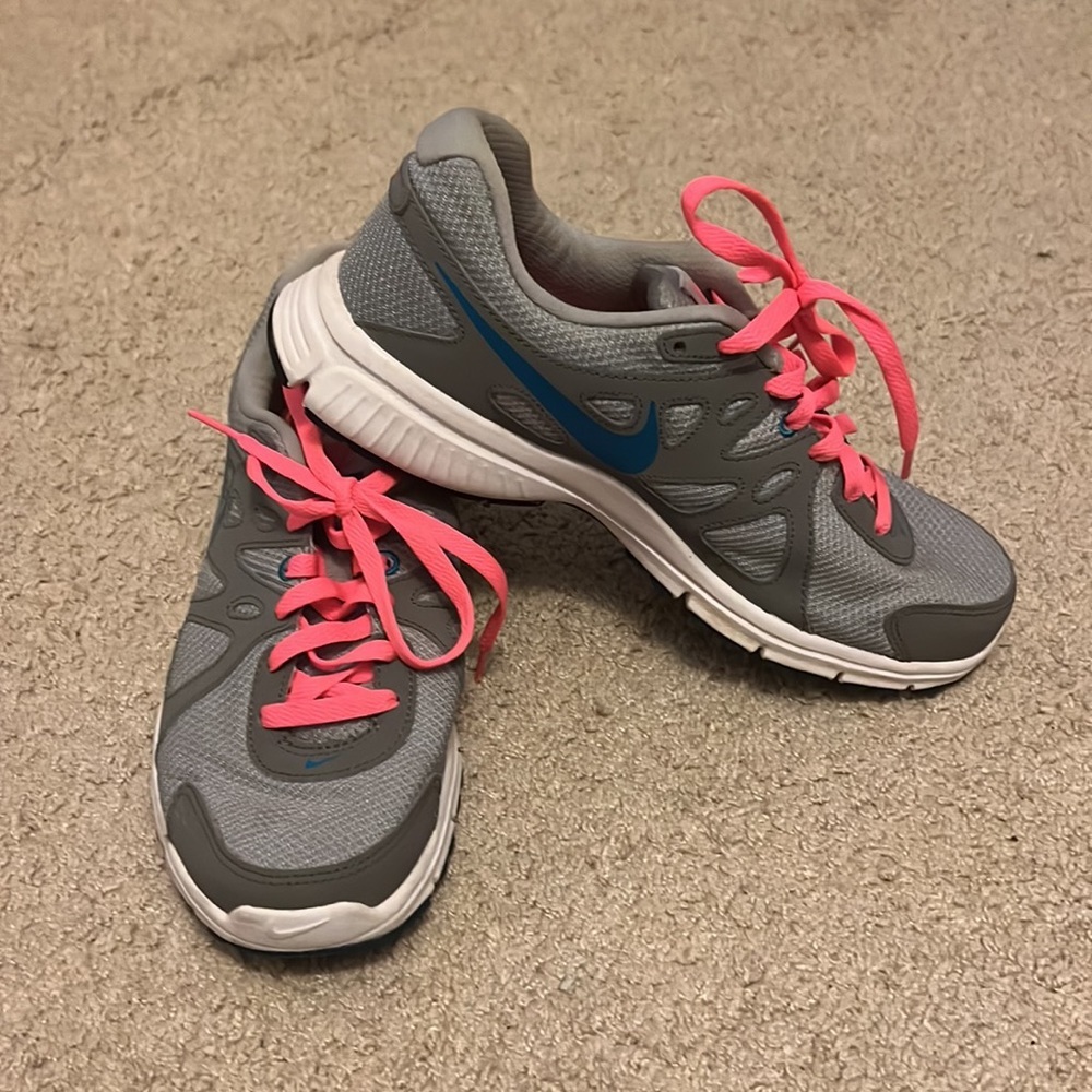 NIKE Revolution 2 Gray Pink Lace Up Sneakers Style# 554902-006, Size 9.5 - Picture 5 of 7